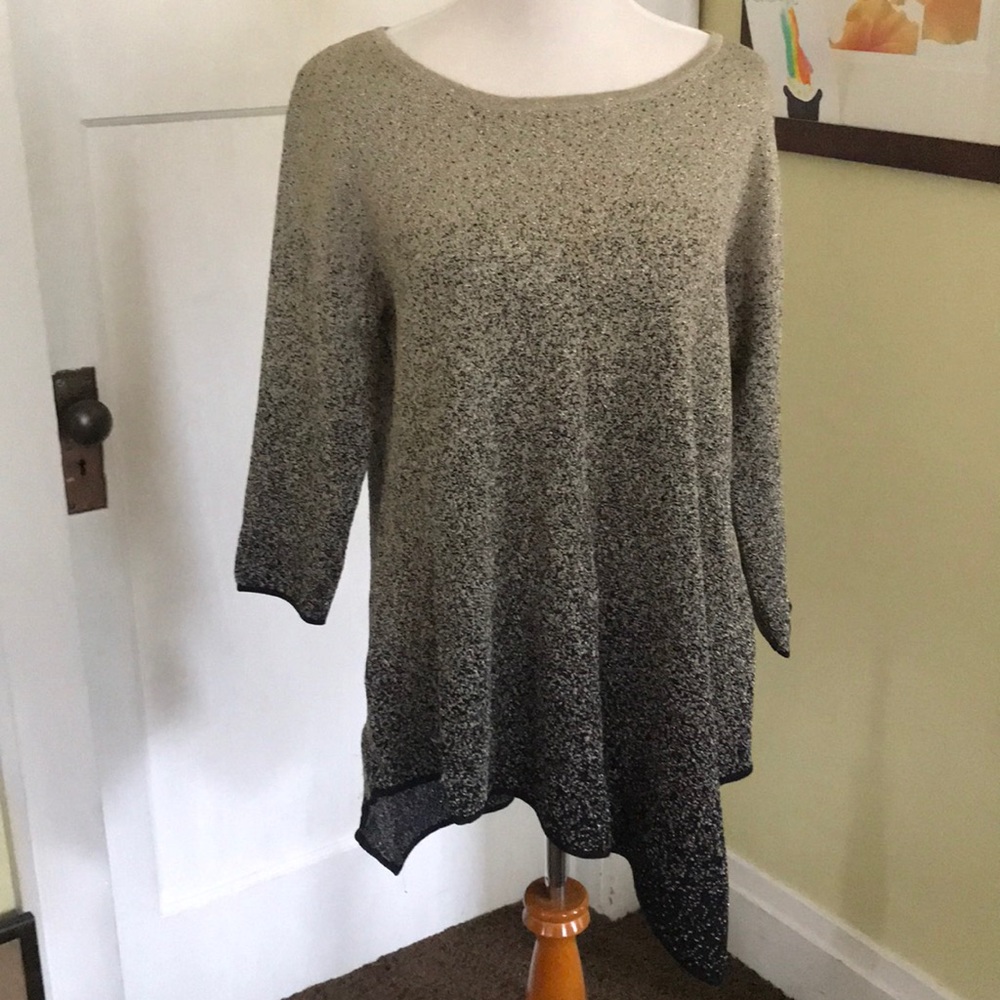 Sweater - Picture 2 of 3